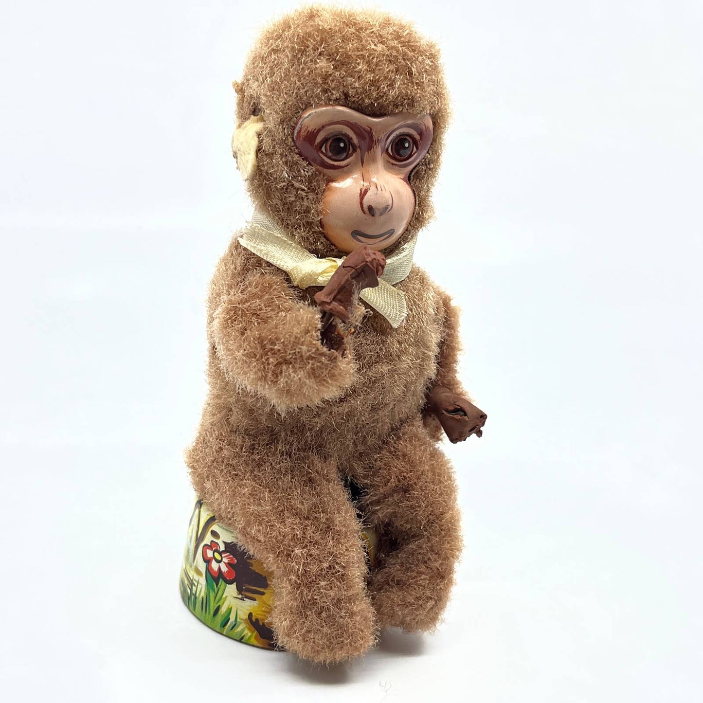 Vintage Tin Litho Wind Up Moving Monkey Toy Japan w/ Key TC8