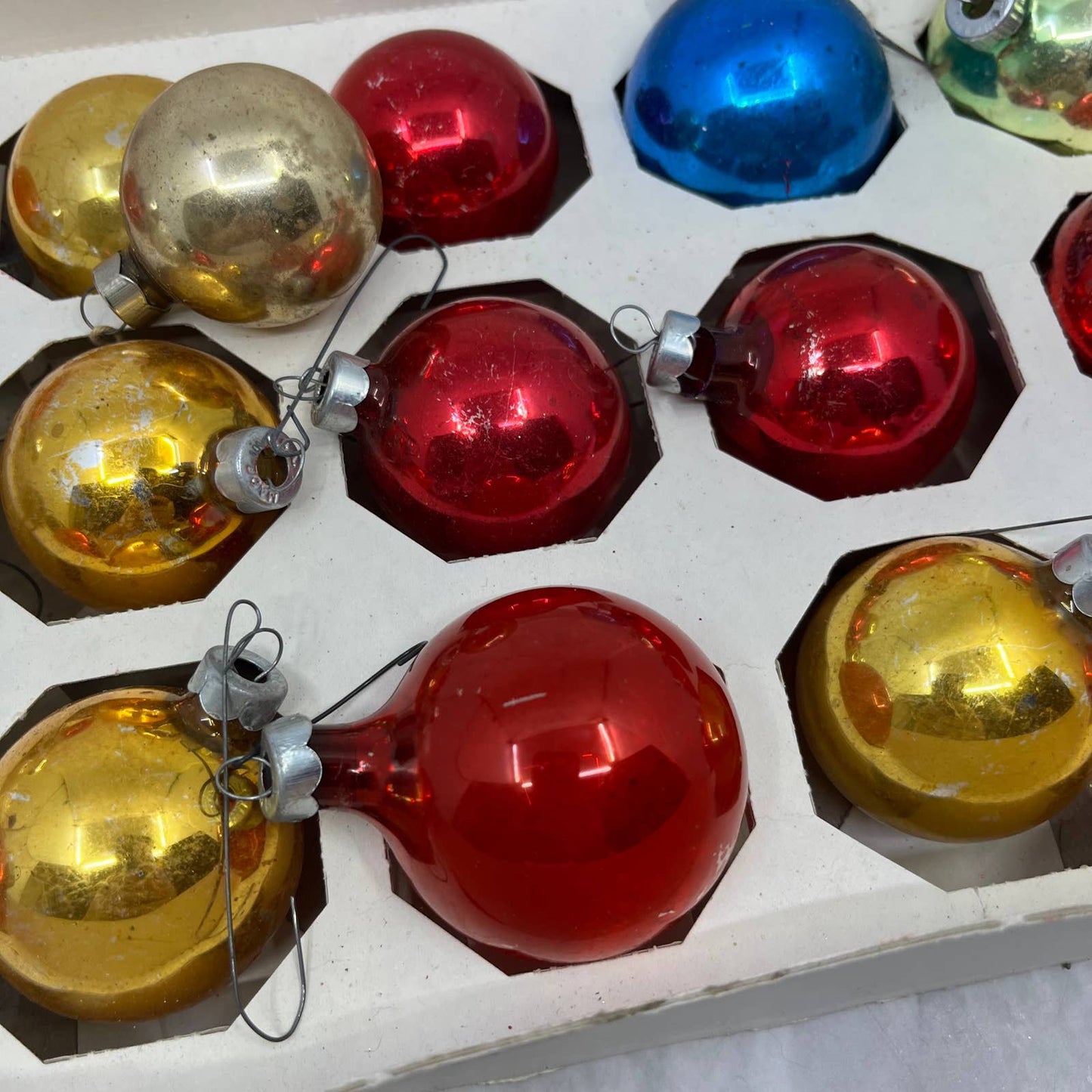 Lot of 19 Shiny Brite and Other MCM Mercury Glass Ornaments Multicolor CLO