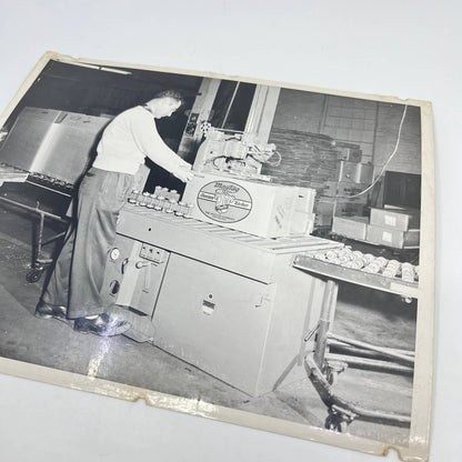 1940s Assembly Line Manufacturing Photo Maytag Washing Machines Chicago IL AA7-6