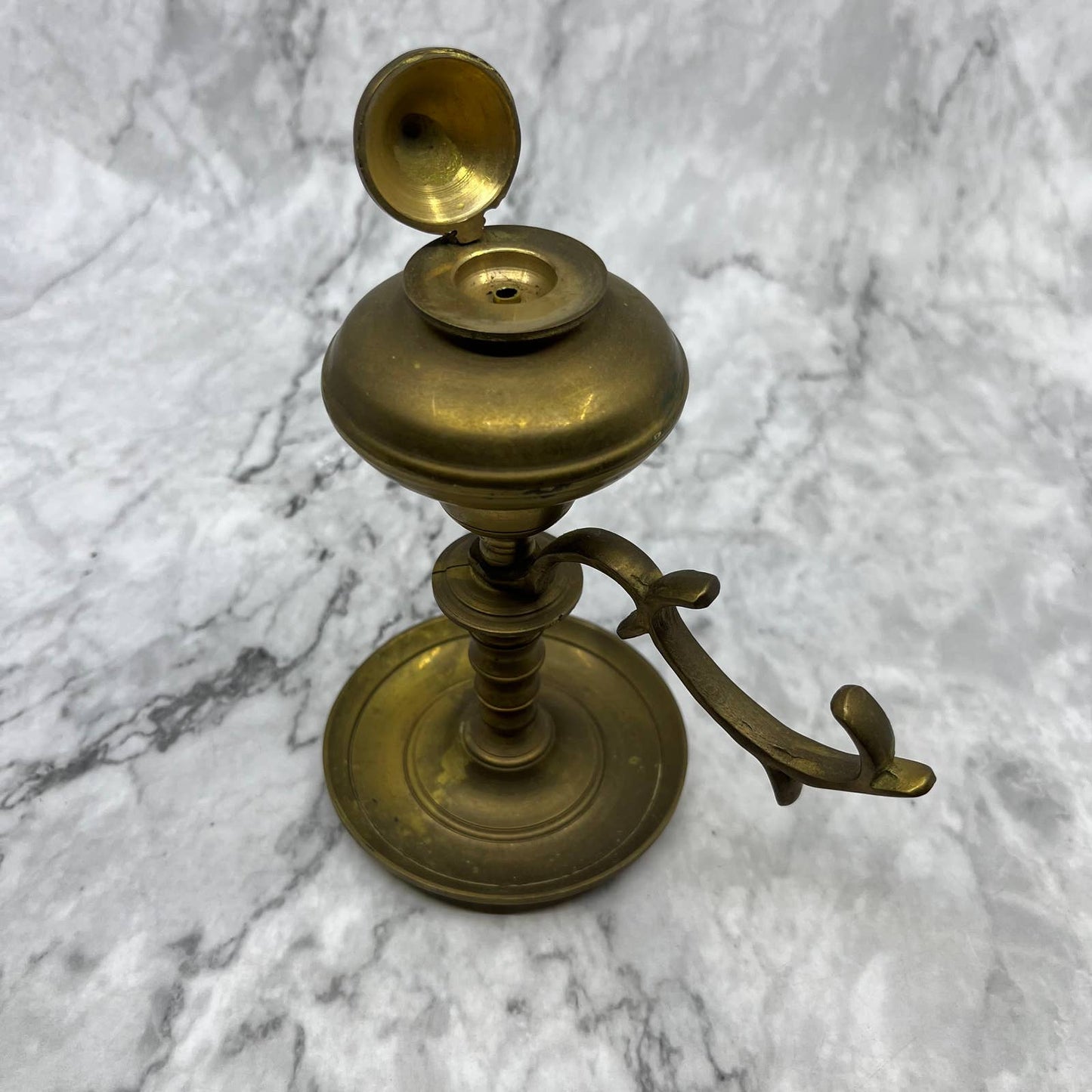 Antique Solid Brass Whale Oil Chamber Lamp 7” TJ4