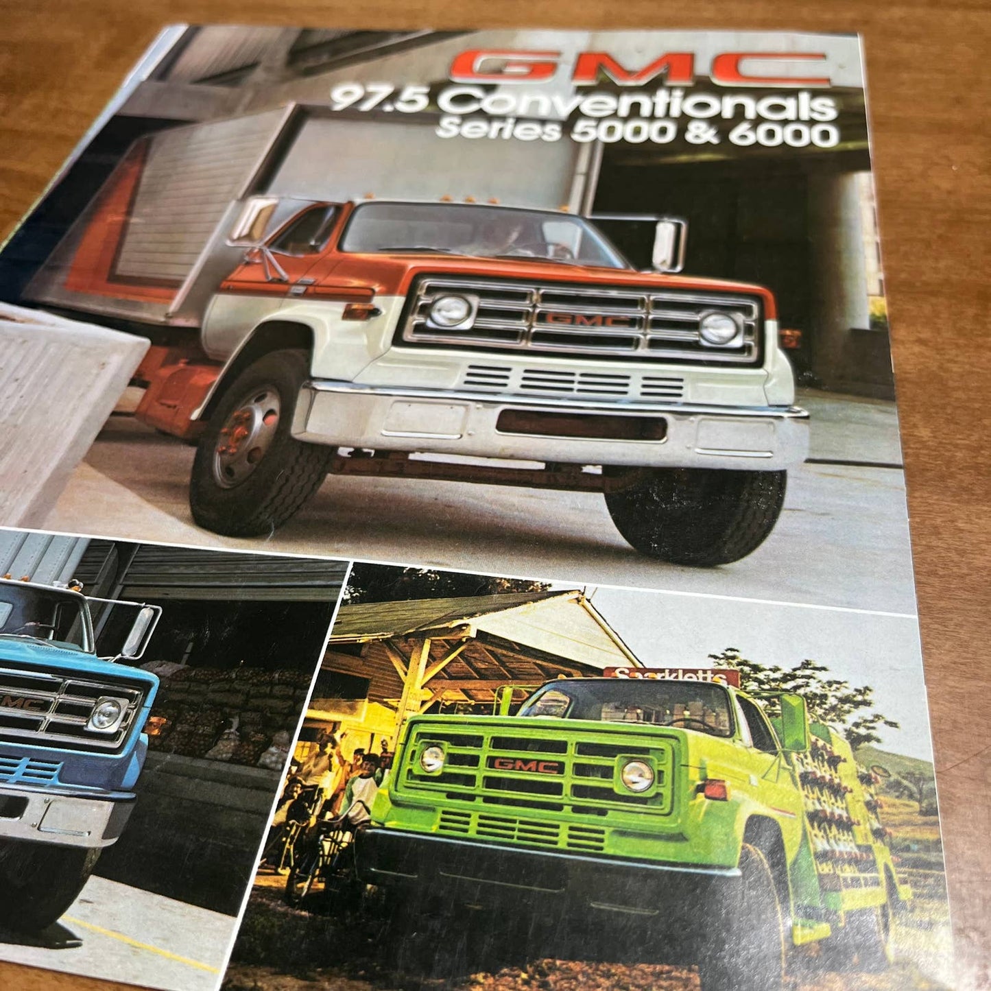 1970s GMC 97.5 Conventionals Series 5000 & 6000 Booklet Full Color Pics A2