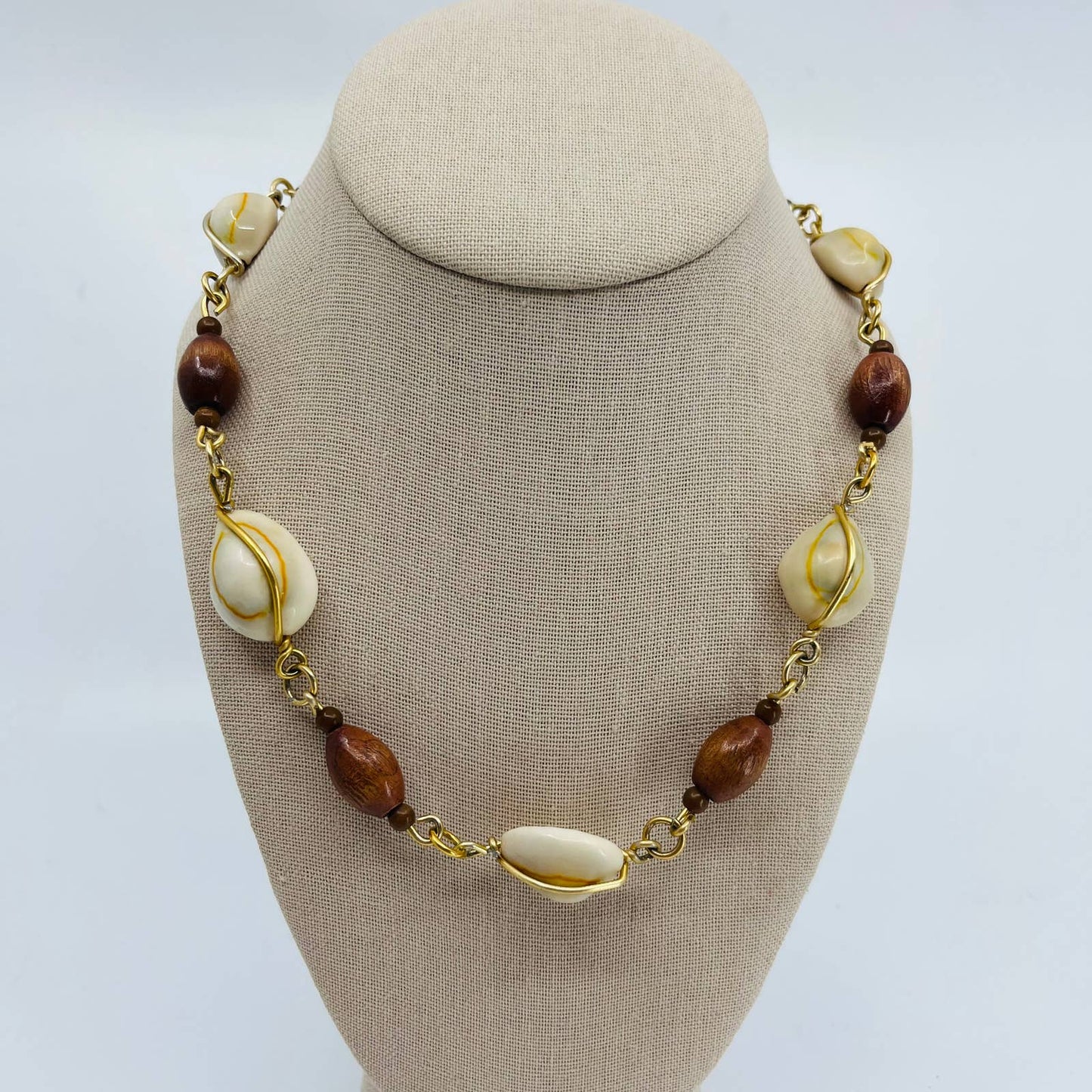Vintage Boho Wood Bead and Conch Shell Gold Tone Necklace SB2