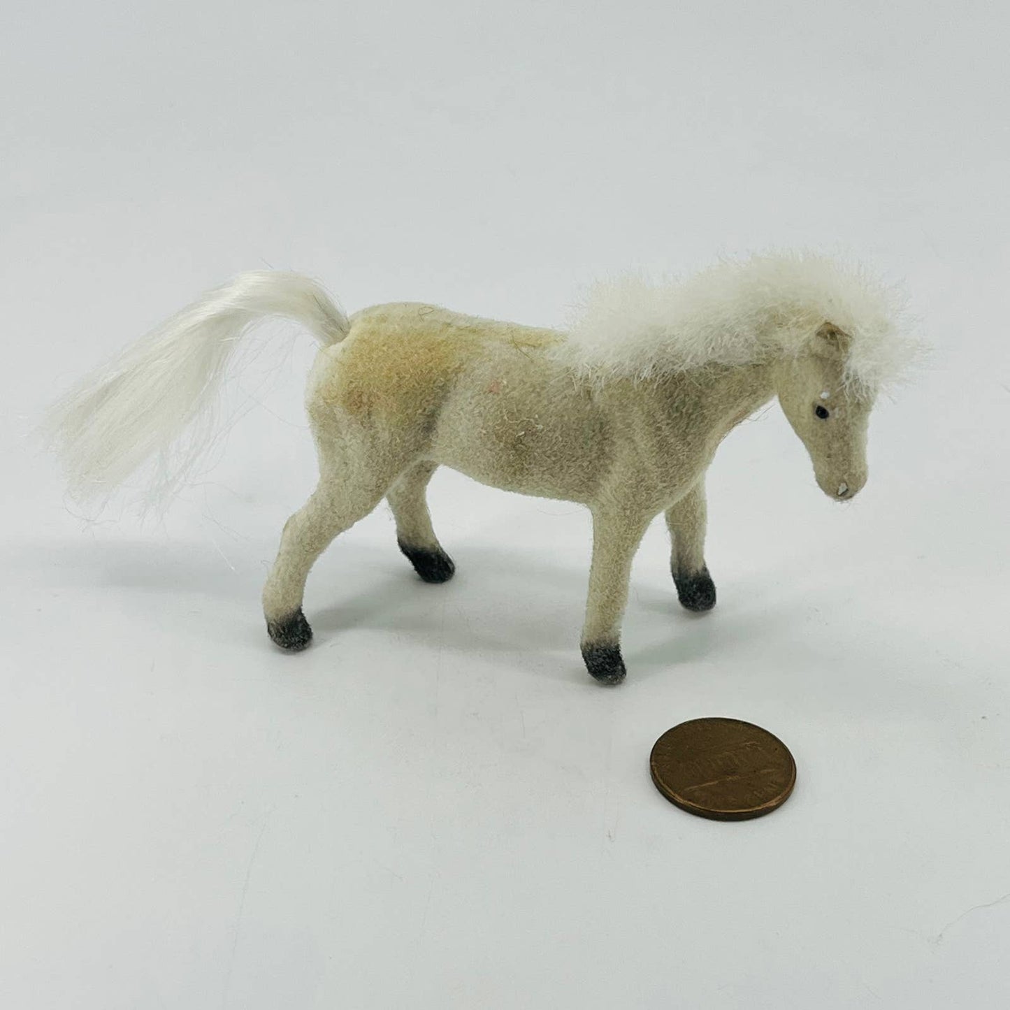 Flocked Velvet Plastic Toy Horse White Felted Soft Pony Figure Figurine 3x4” SB7