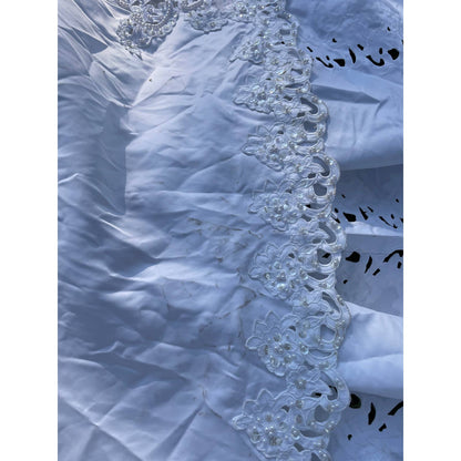 Vintage Forever Yours David’s Bridal Wedding Dress with Long Train