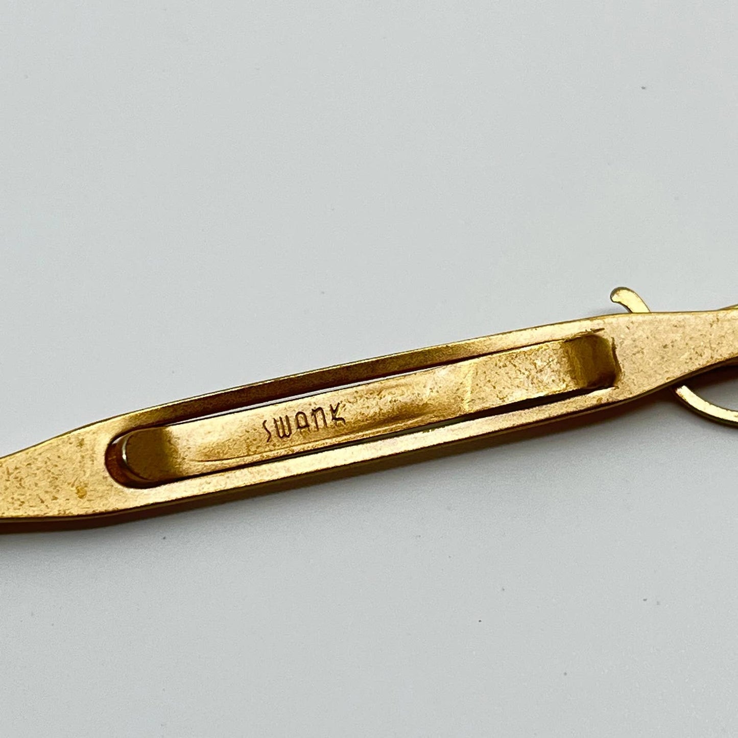 VTG Swank Gold Tone and Red Scimitar Sword Tie Bar Tie Clip Tie Pin SC3