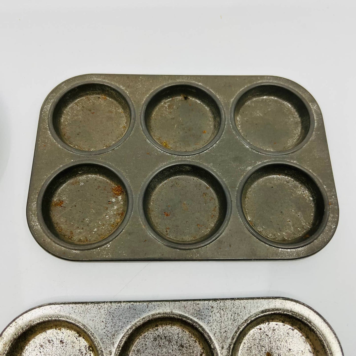 Vintage Toy Kitchen Metal 4 Piece Baking Set Muffin Tin Pie Pan TB6