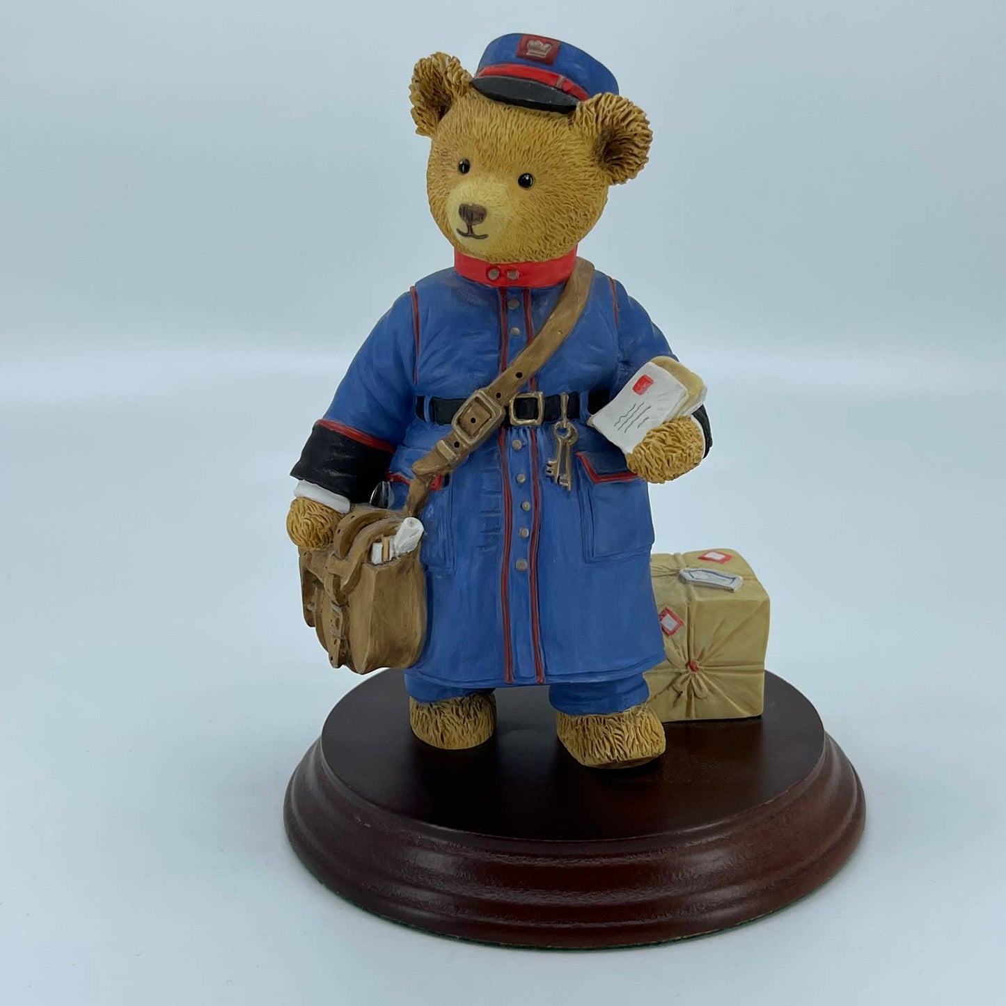 DEPT 56 UPSTAIRS DOWNSTAIRS BEARS Mr. Bodicoat Morning Delivery TB4