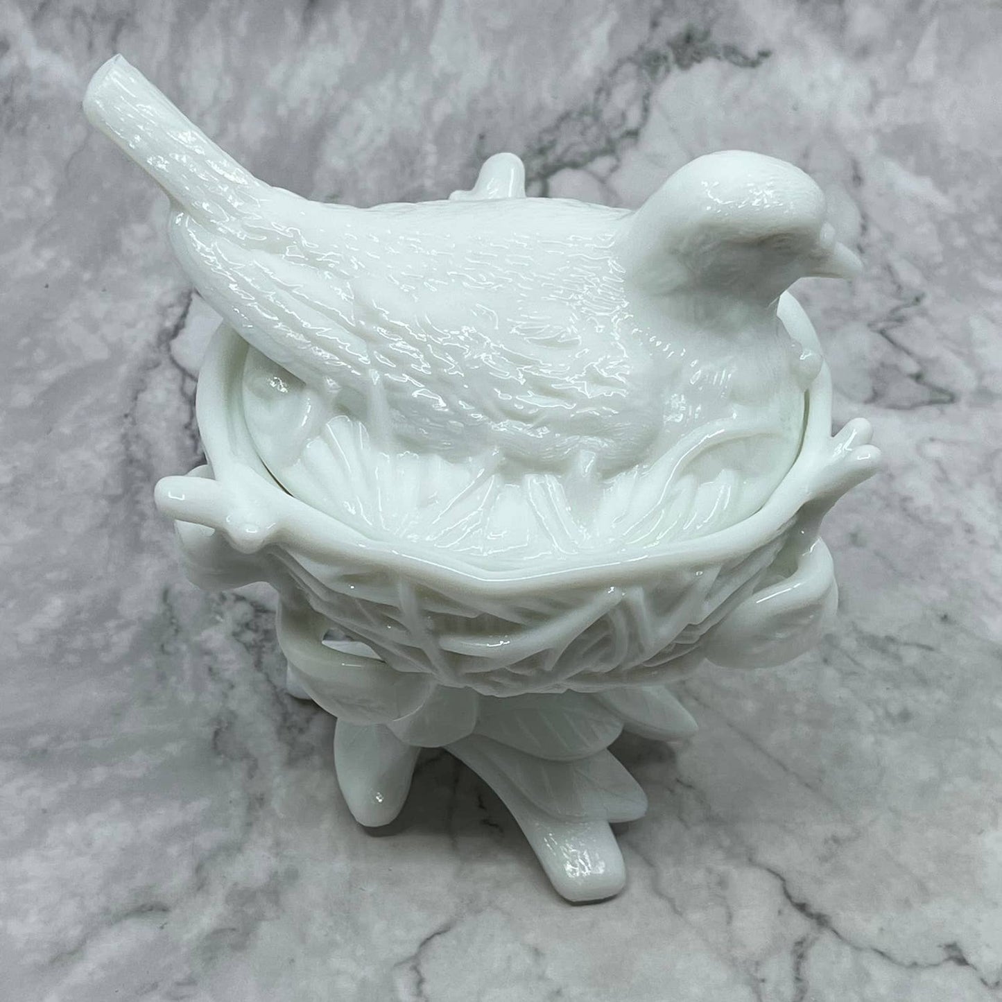 Vintage WESTMORELAND Milk Glass White Bird Robin on Nest Candy Dish 6X6 TJ2