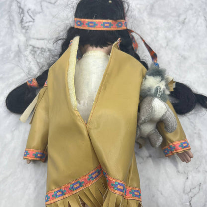 DanDee Pocahontas Porcelain Native American Girl Doll With Raccoon 12" TI8