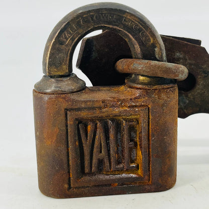 Vintage Yale & Towne Heavy Club Key Logo Lock Padlock No Key SA8-5