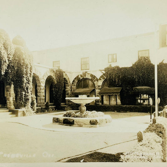 RPPC Post Card Ochoco Inn Prineville Oregon Courtyard Fountain PA8