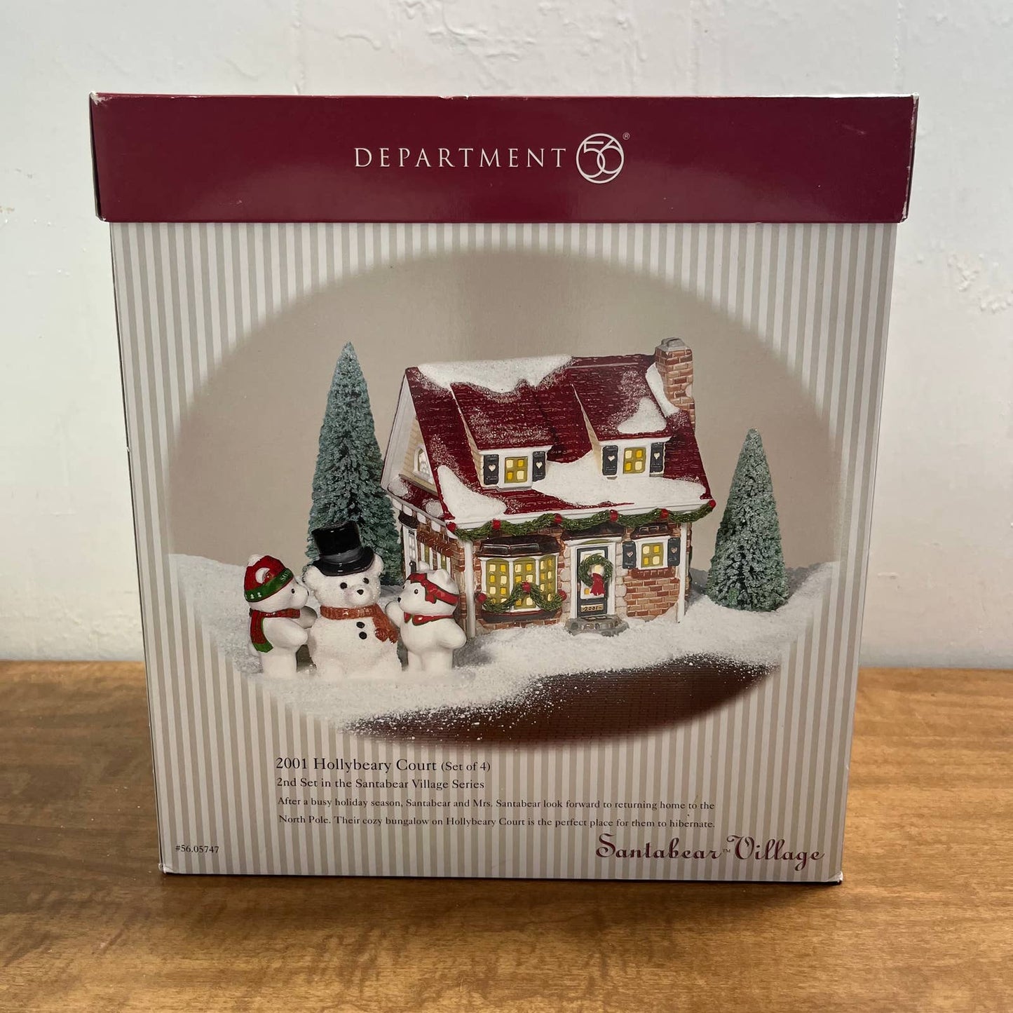 Dept 56 Santabear Village “2001 Hollybeary Court” Set of 4 #56.05747 NIB w Light