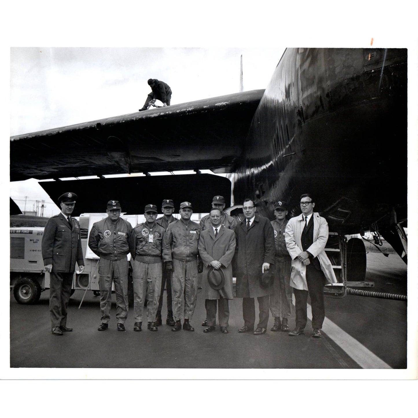 China Ambassador Chow at Ellsworth Air Force Base 1966 Photo 8x10 TK1-P6-2