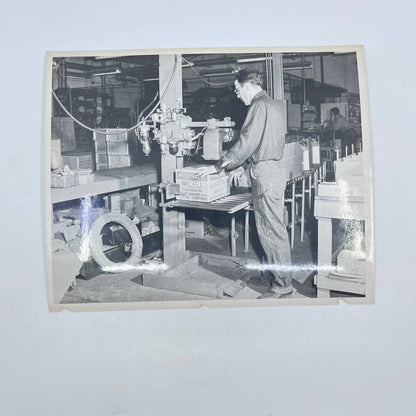 1940s Assembly Line Manufacturing Photo McDonnell & Miller Inc. 8x10” AA7-22