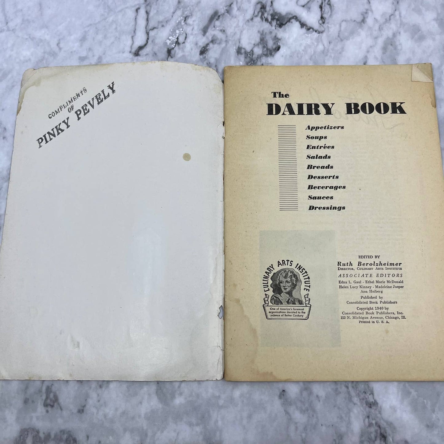 300 Tasty Healthful Dairy Dishes Culinary Arts Institute 1940 Cookbook SC TJ4