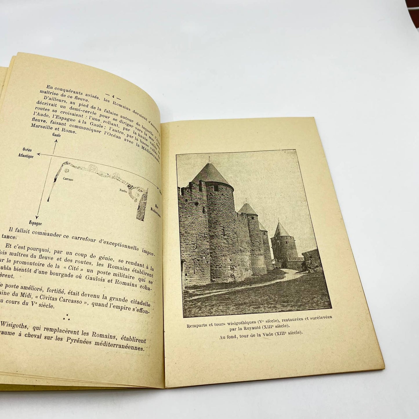 1928 La Cité de Carcassonne Illustrated History Booklet French France TF9