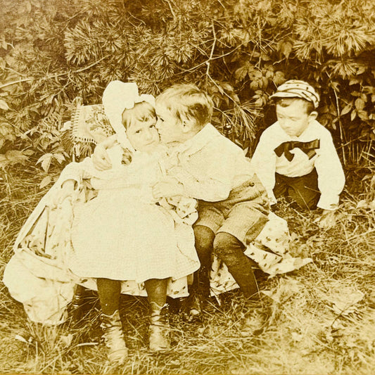 1880s Stereoview Card Victorian Young Boy Kissing Girl Budding Love & Jealousy