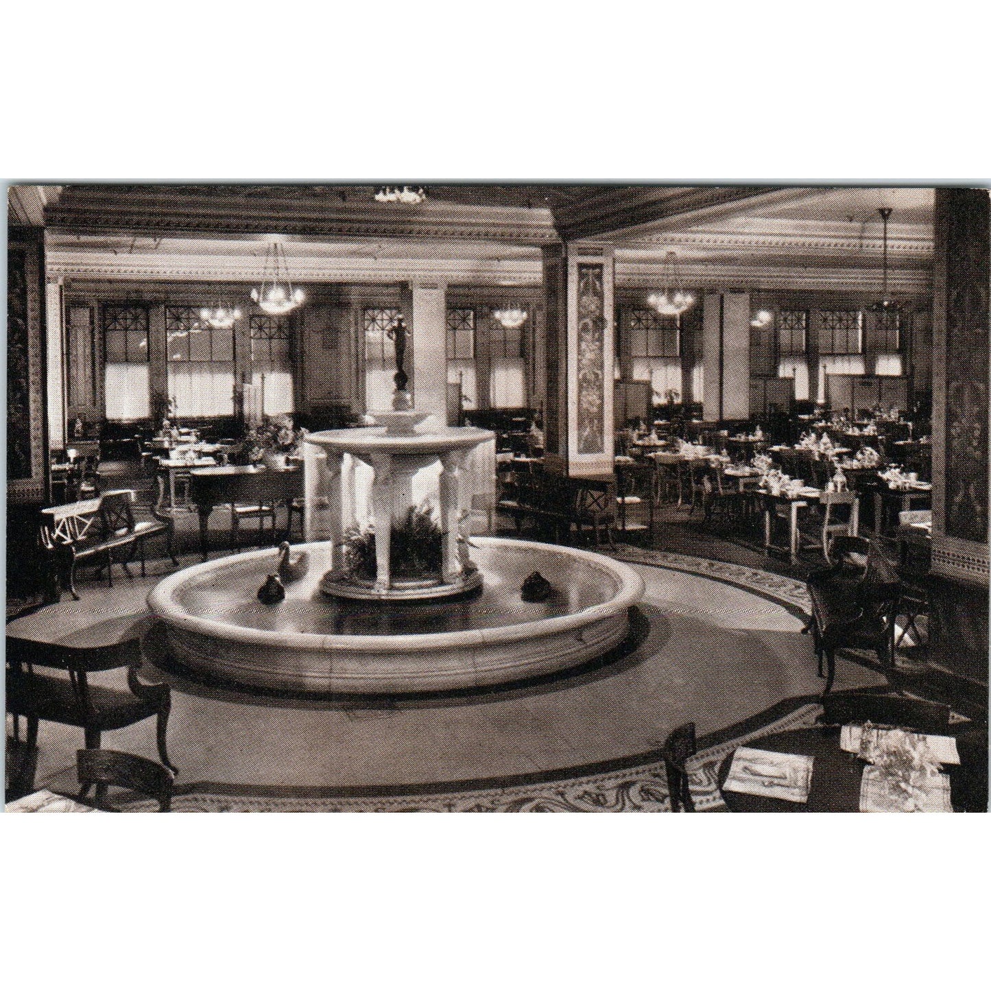 Marshall Field & Co Chicago Narcissus Fountain Room Original Postcard P2-10
