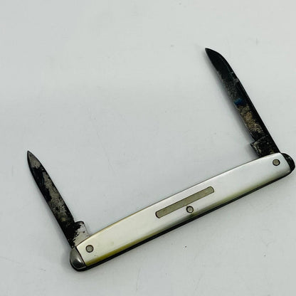 Vintage Henckels Mother of Pearl Pocket Pen Knife Made in Germany 2 1/2”  SC4