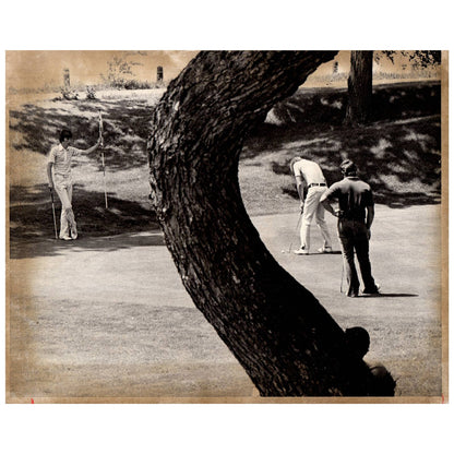 1976 Original Press Photo Golf John Lundgren Putt 16th Green Wilmar 8x10" AD2