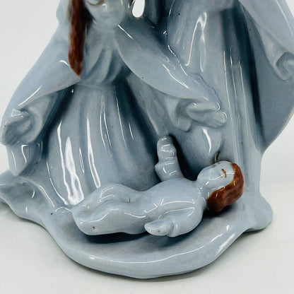 1981 Hand Painted Blue Ceramic Nativity Scene Mary & Joseph Baby Jesus 4” SB9