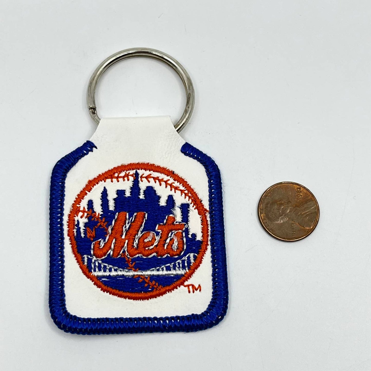1980s Leather Embroidered NY New York Mets Baseball Keychain MLB SD6