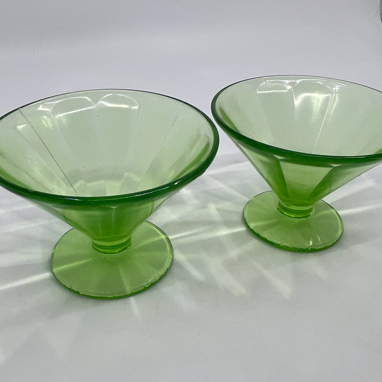 1920s Federal Glass Depression Uranium Vaseline 2 Sherbet Ice Cream Optic TH5