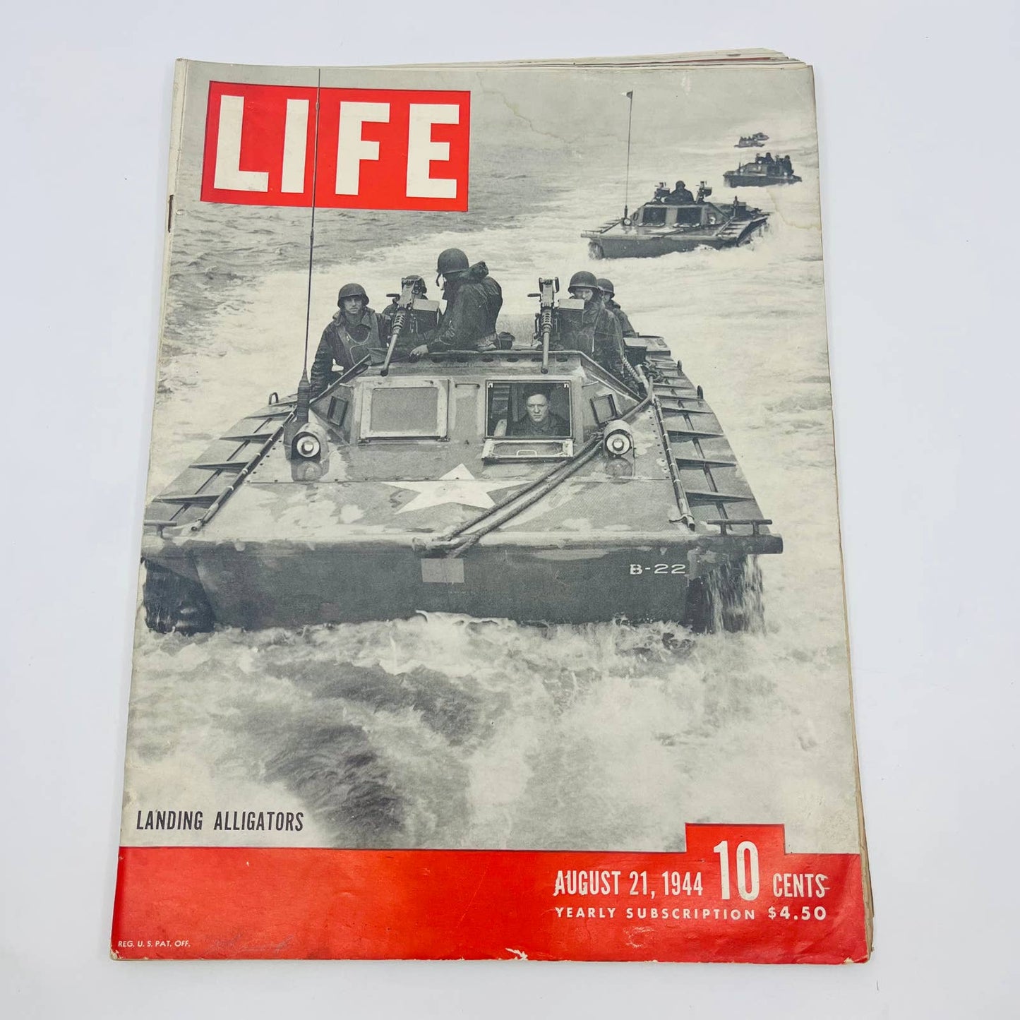 LIFE Magazine - August 21, 1944 WWII Landing Craft, France, Dulles, Refugees TD9