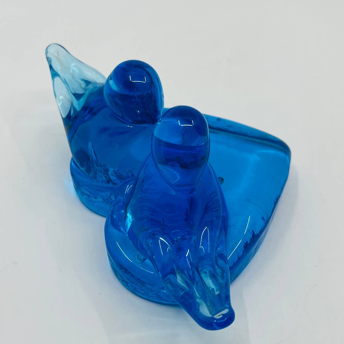 Kissing Heart Shaped Blue Birds of Happiness Blue Glass Paperweight 6x2.5” TD1