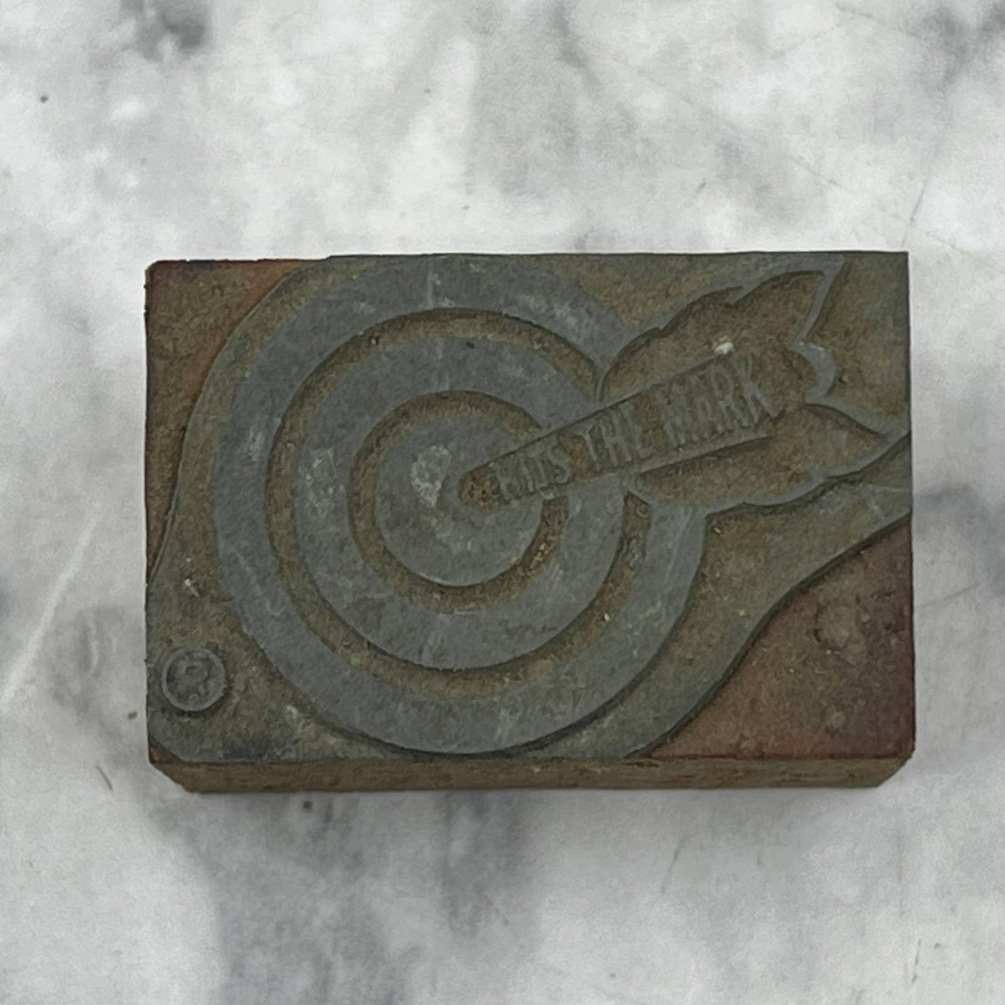 Vintage Printing Printers Block Plate Bullseye Dart "Hits The Mark" TJ51