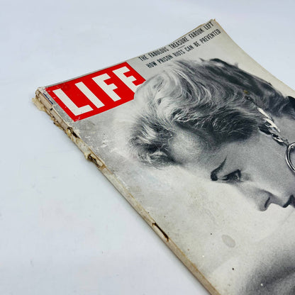 LIFE Magazine November 24 1952 THE FABULOUS TREASURE FAROUK LEFT PRISON RIOT TA8