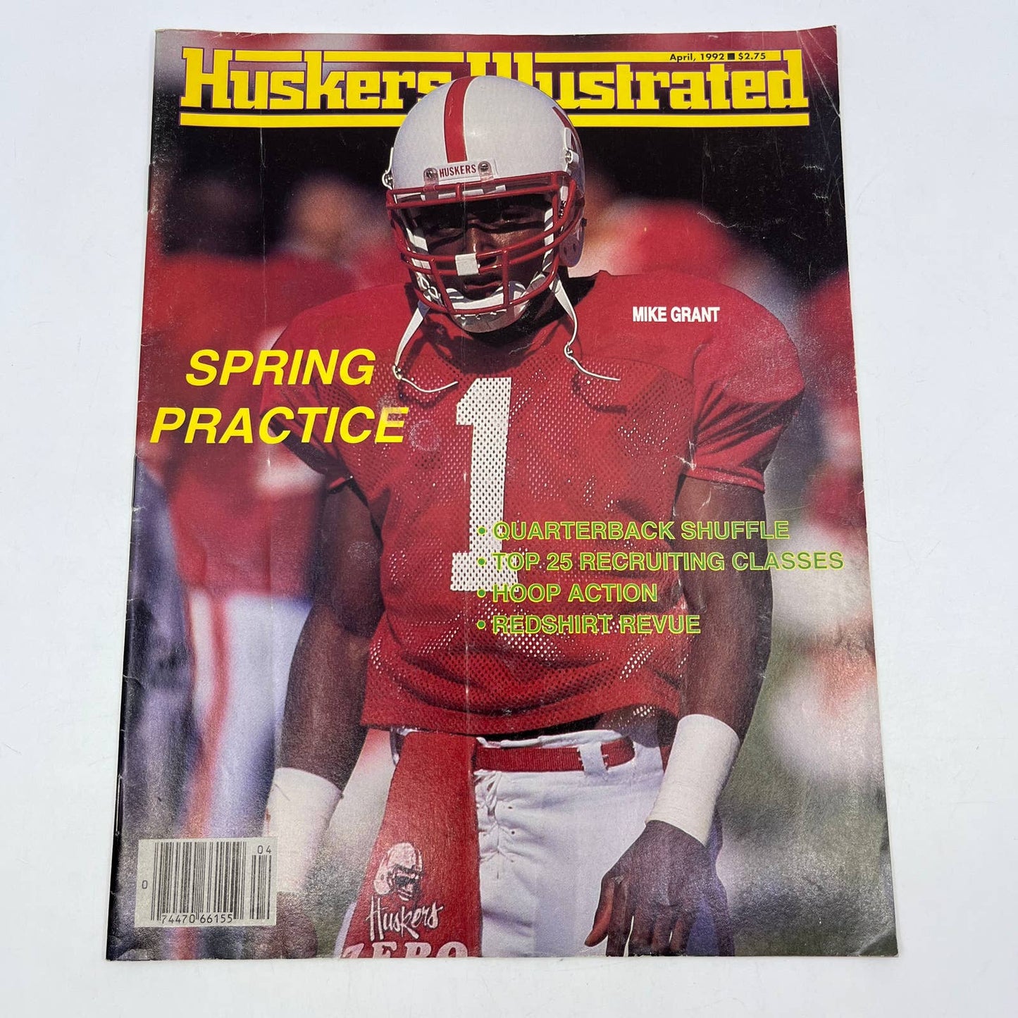 1992 Apr - Nebraska Huskers Illustrated Magazine - Mike Grant TH7