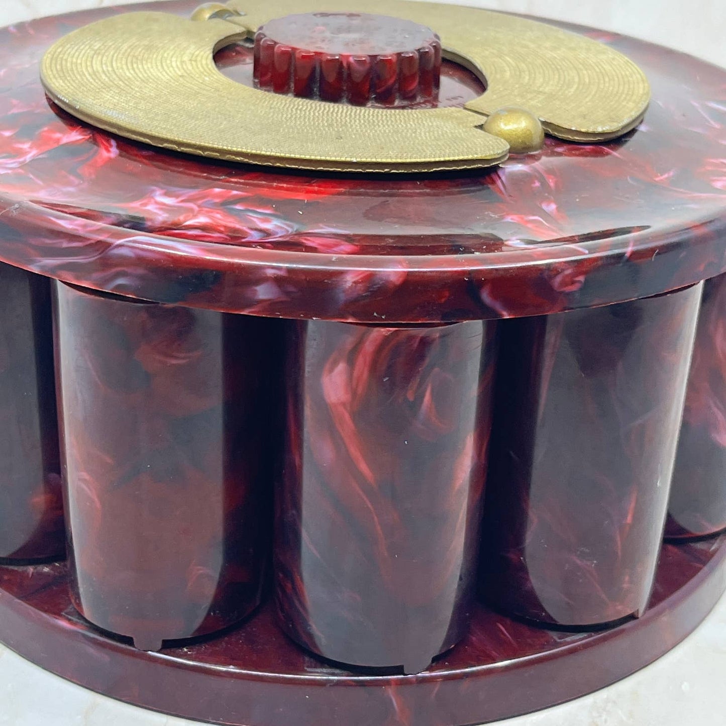 Vintage Turnit Poker Chip Caddy / Cranberry Marbled Bakelite WORKS 10” TC5