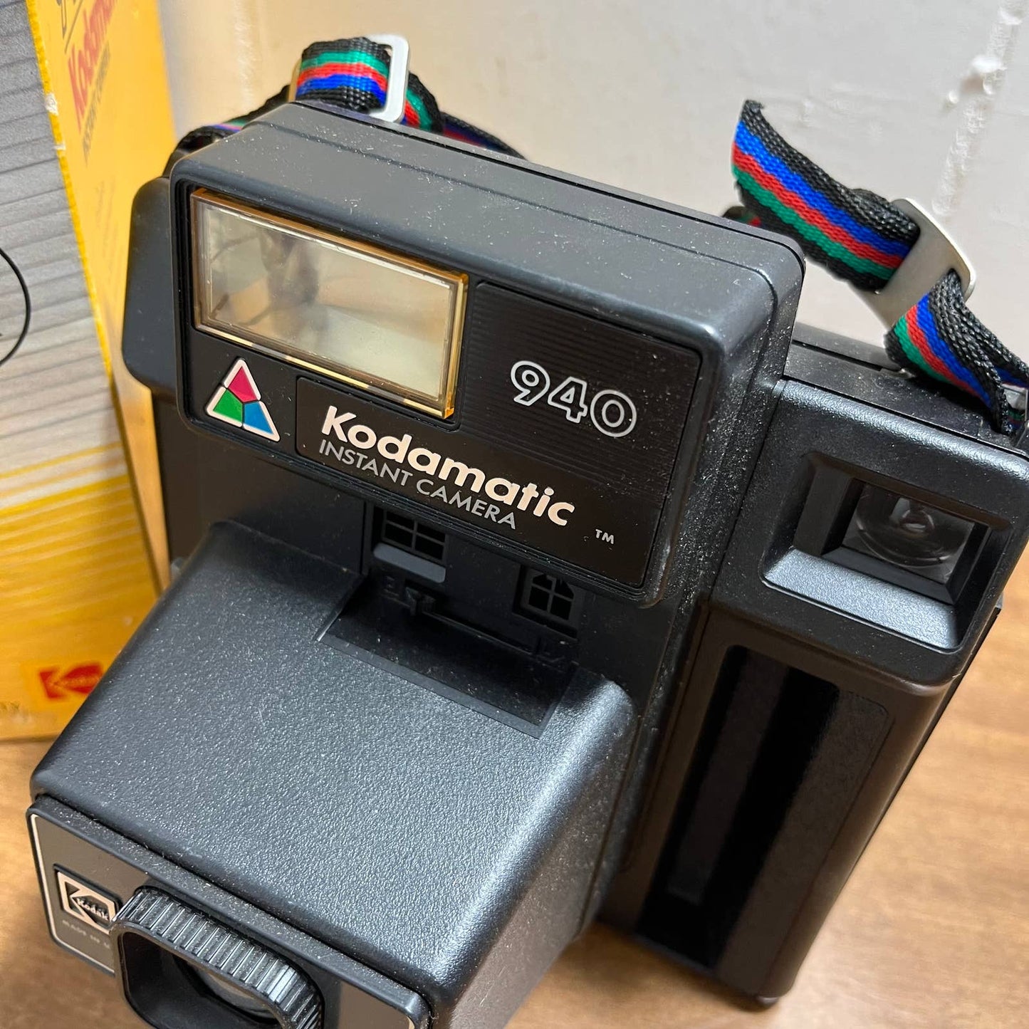 Vintage Kodak Kodamatic 940 w/ ORIGINAL BOX Instant Camera Polaroid TG9