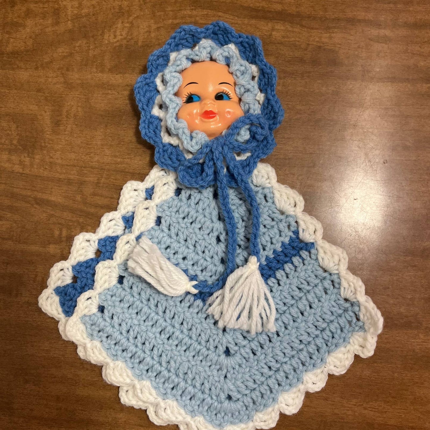 Vintage 1960s Crocheted Plastic Doll Face Pot Holders Blue White TH6