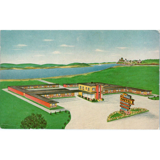 Helen's Motel St. Anne's Highway Quebec City - Original Postcard TJ7-RP2