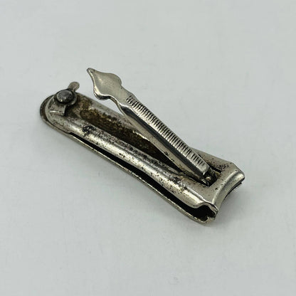 1930s Art Deco Lock Snap Nail Clipper Silver Nov Co SC3