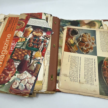 1950s-60s Huge Scrapbook Collection of Clipped, Typed & Handwritten Recipes TG6