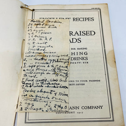 1917 Fleischmann’s Recipes Book Fleischmann Yeast Cookbook John Dough H4-5