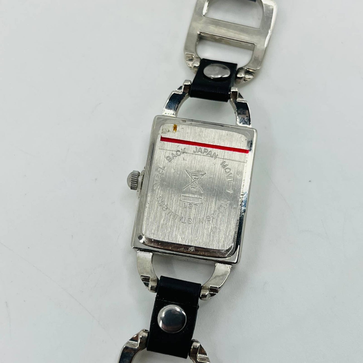 Vintage Modernist Metal & Leather Watch Metal Clasp Band SA9
