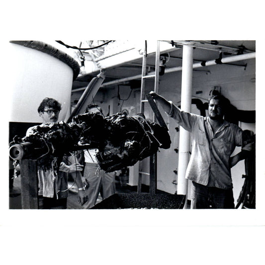 c1970 Original Photograph Navy Sailors With Unidentified Object 5x7" AD6