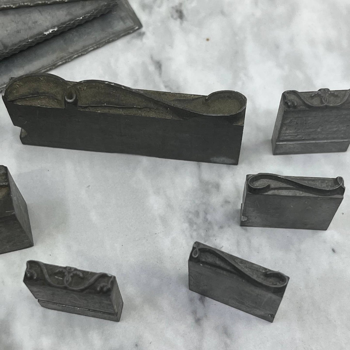 Huge Lot Vintage Letterpress Printers Block Plates Borders & Flourishes SE847