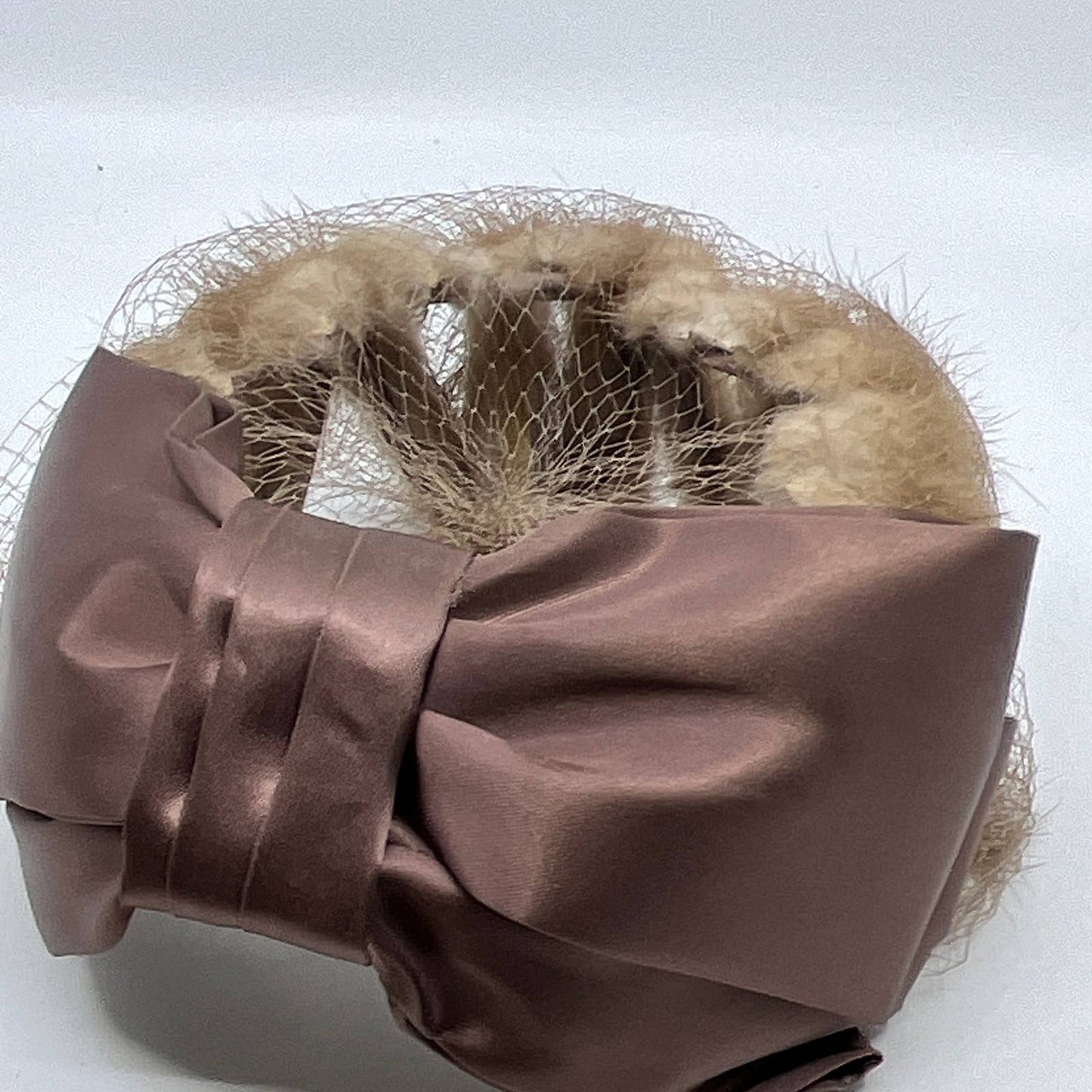 Vintage Beige Mink Fur Fascinator Champagne Satin Ribbon With Veil Cage TI4