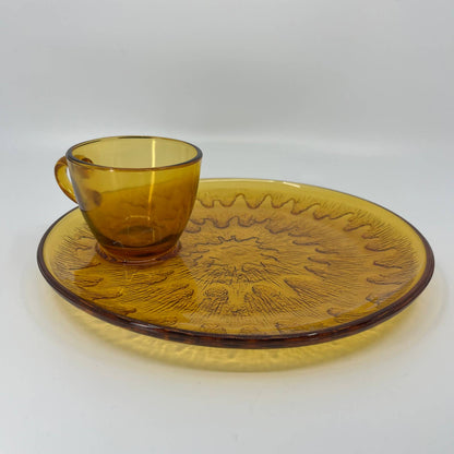 VTG Indiana Glass Golden Honey Amber Sunburst Snack Set 8 Piece Plates Cups TB5