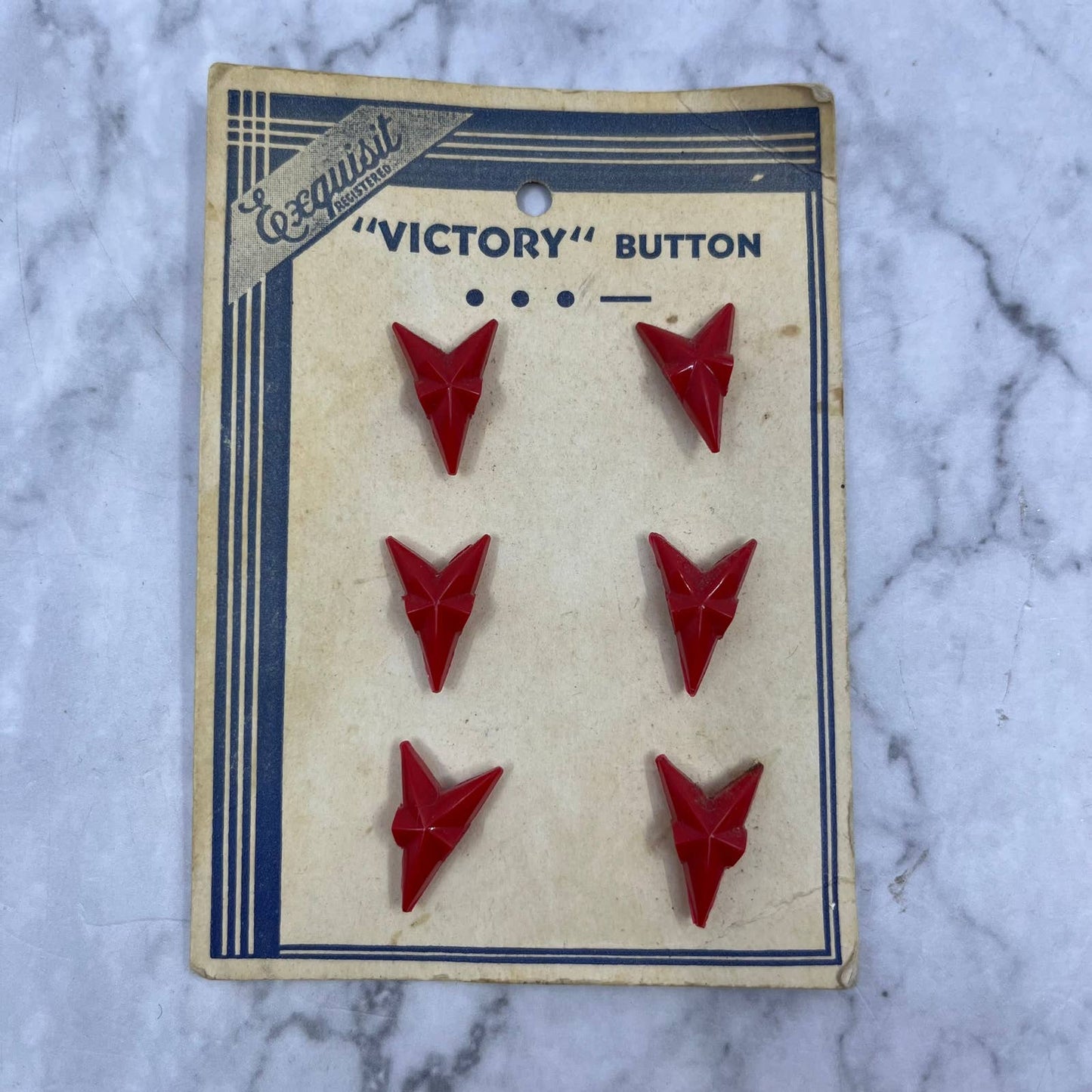 Vintage WWII Original Victory Button Set RED On Card Exquisit TJ3