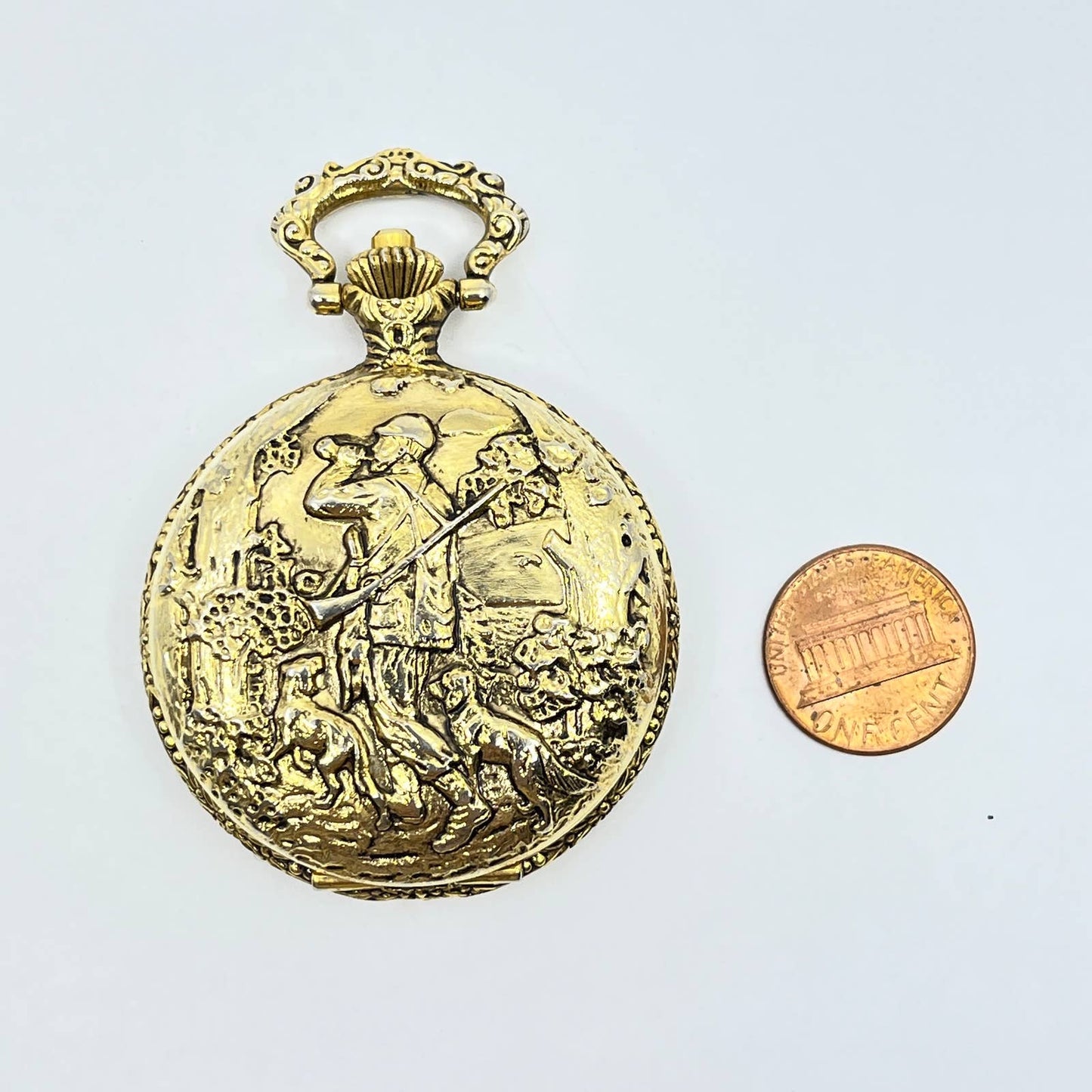 Vintage Collezio Quartz Pocket Watch Hunter Hunting Dogs Gold Tone SD5