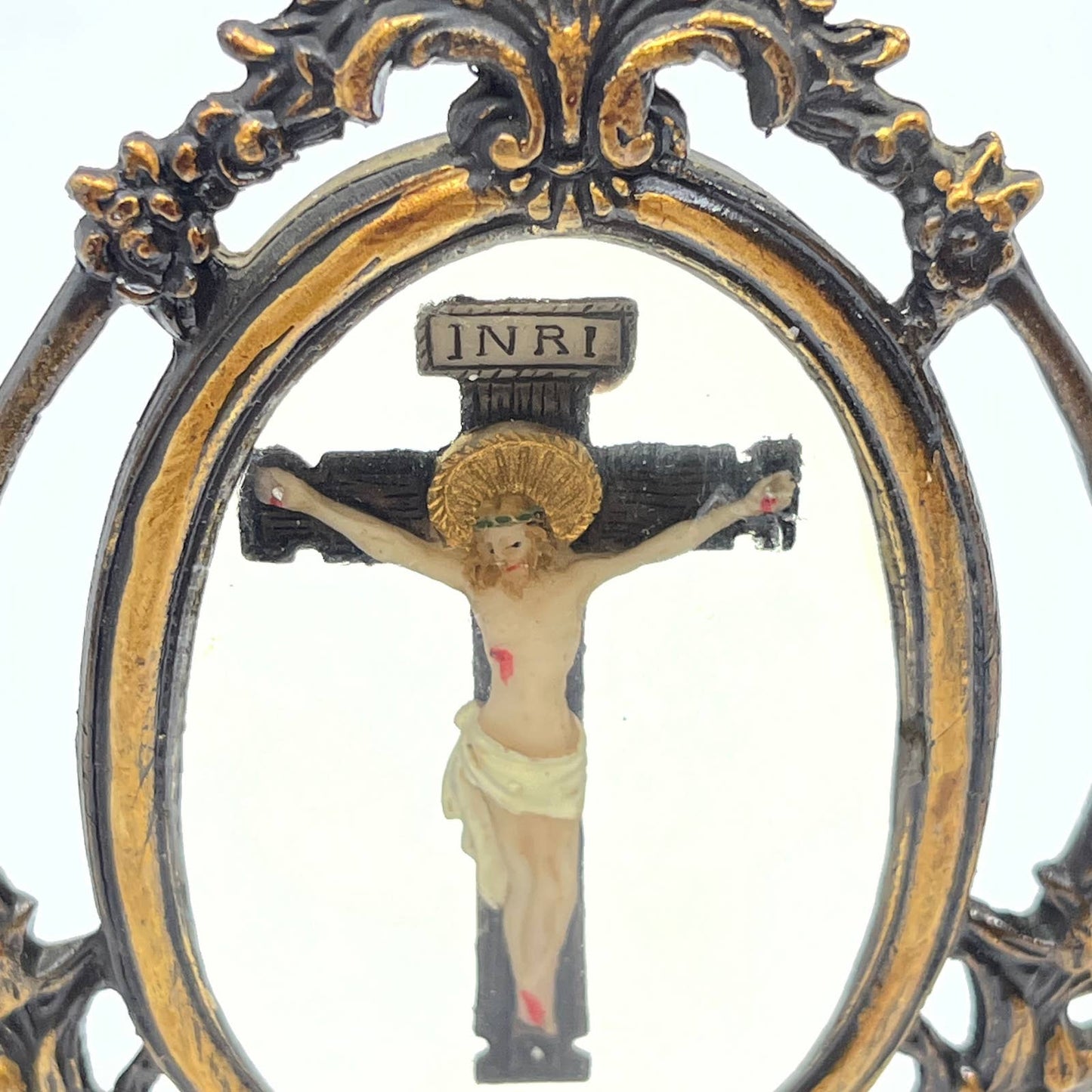 Vintage Baroque Christ On Cross Encased in Glass w/ Metal Frame Crucifix SD7-2