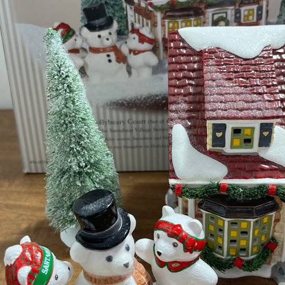 Dept 56 Santabear Village “2001 Hollybeary Court” Set of 4 #56.05747 NIB w Light