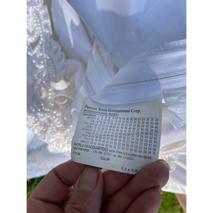 Vintage Forever Yours David’s Bridal Wedding Dress with Long Train