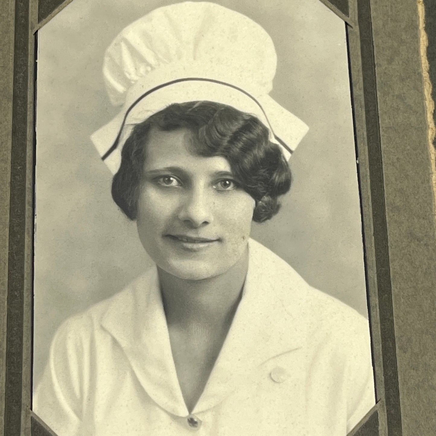 c1900 Victorian Nurse in Bonnet Coif Photo Payton Studio Colorado Springs H4-6